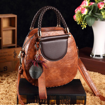 Vera - Elegant Crossbody Bag