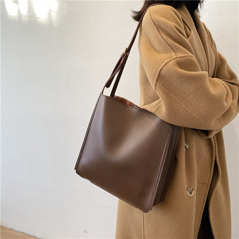 Camille - Classic Bag for Everyday Use