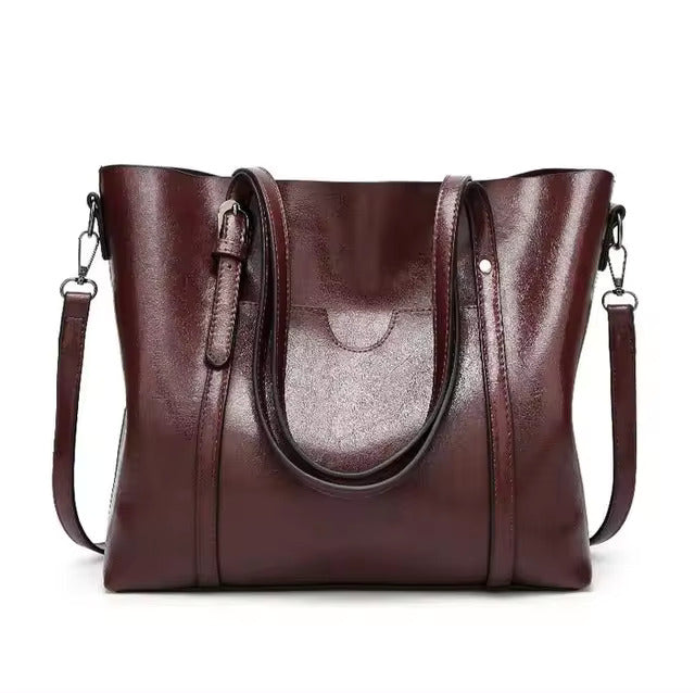 Clara - Elegant Shoulder Bag